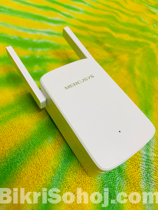 Mercusys ME30 AC1200 Dual Band Wi-Fi Range Extender